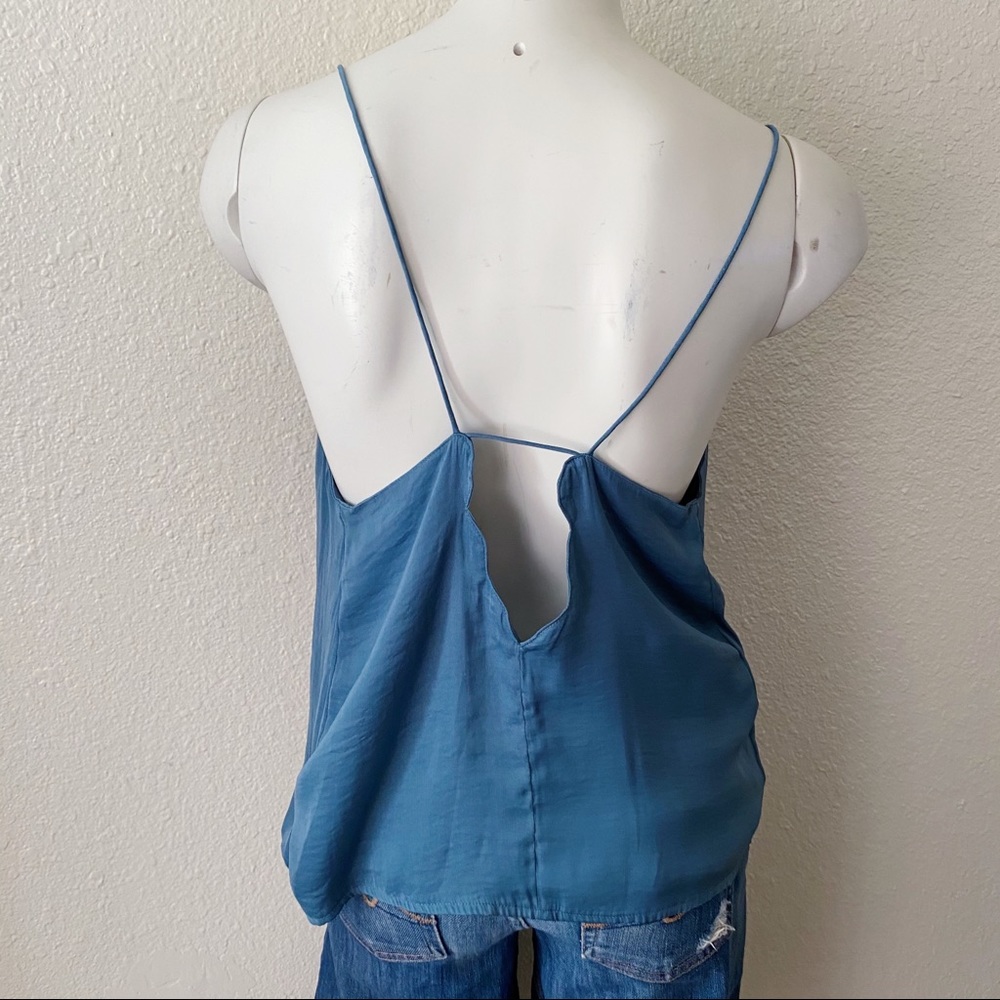 UO KIMCHI BLUE SCALLOP SPAGHETTI STRAP CAMISOLE - Picture 3 of 6